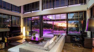Villa, 4 Bedrooms, Smoking, Private Pool | Living room | Books
