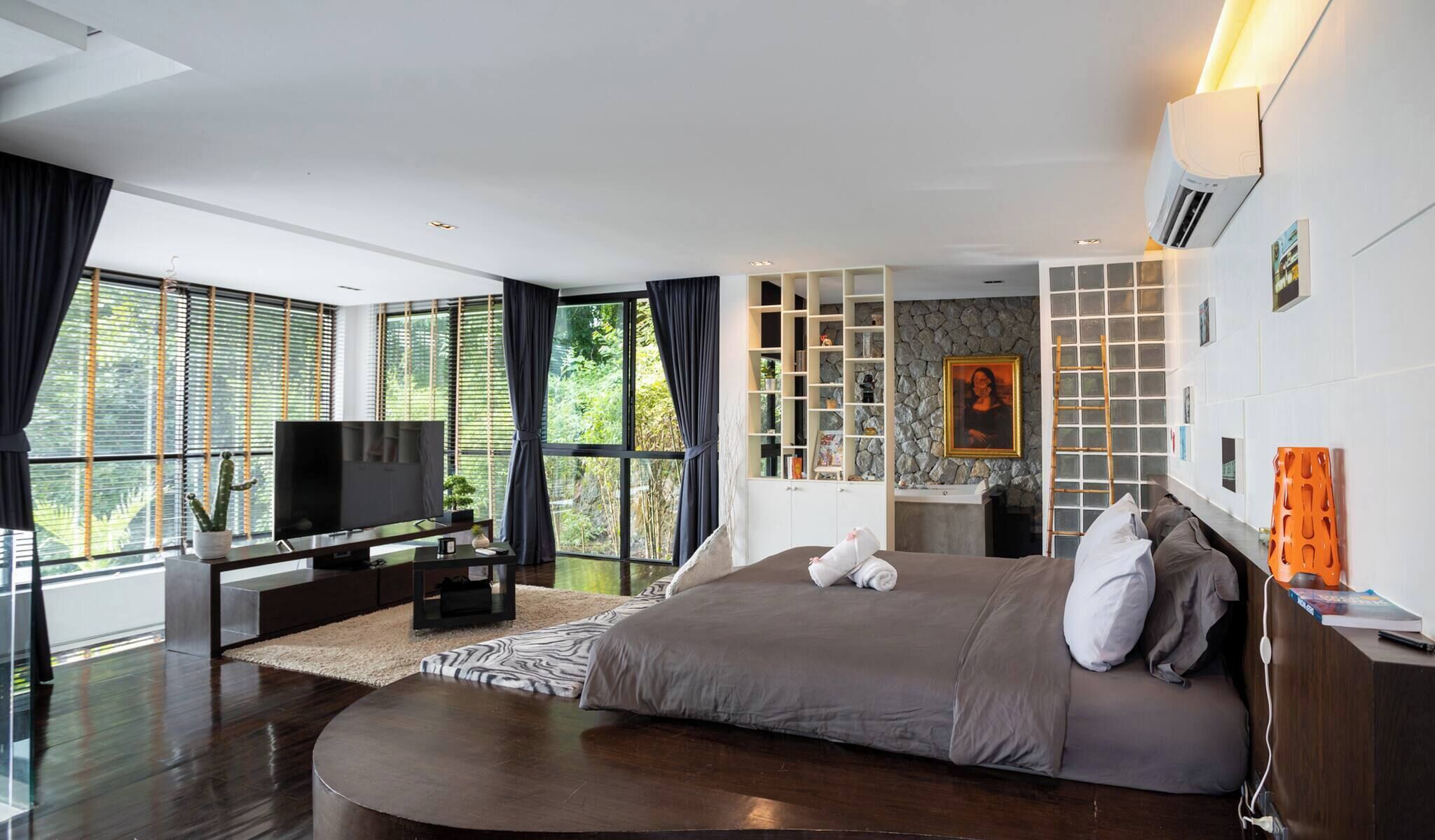 4 bedrooms