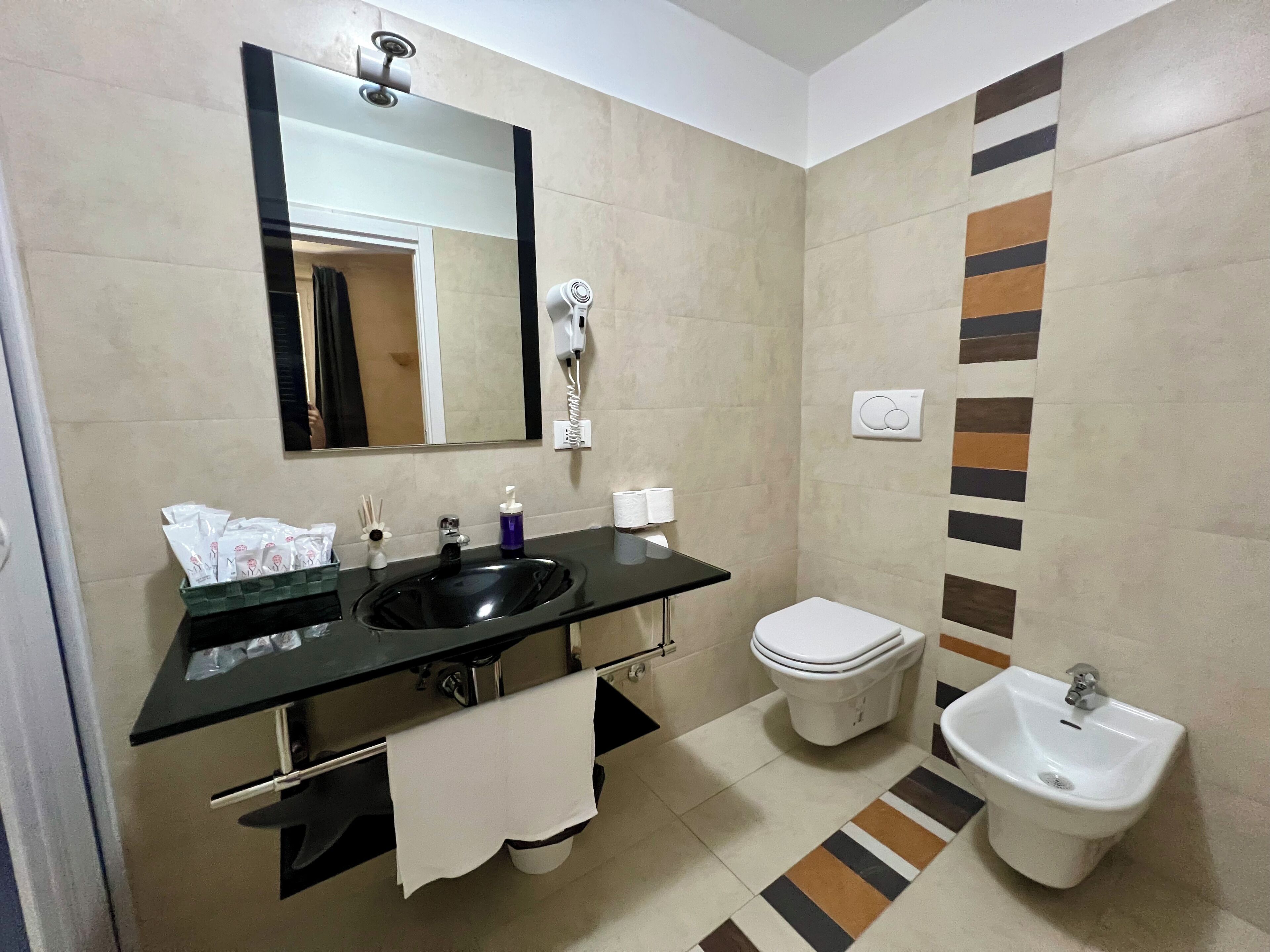 Vierbettzimmer | Badezimmer