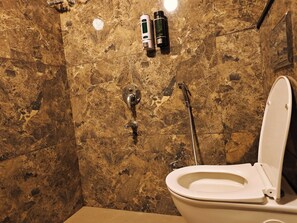 Deluxe Double Room, 1 King Bed, City View | Bathroom | Shower, hair dryer, towels, soap - Hotel Meritel Grande (Indore)