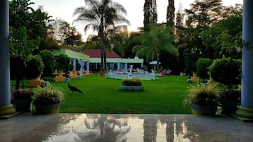 Bagian depan properti