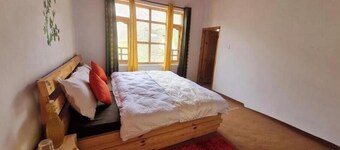 Pema’s Cottage – Superior Queen Room, Chicham Bridge Views (Spiti)