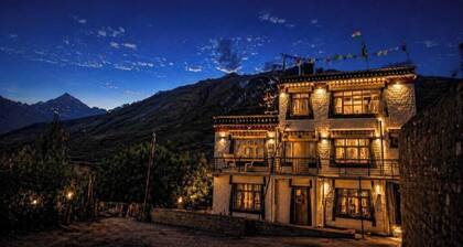 Pema’s Cottage – Superior Double Room, Chicham Bridge Views (Spiti)
