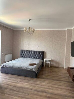 Comfort Studio, Balcony, City View | Blackout drapes, iron/ironing board, free WiFi - Modern Apartment with Library View (Minsk)