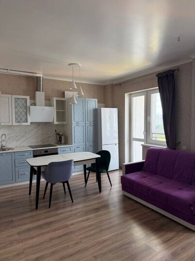 Modern Apartment with Library View