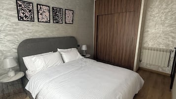 1 chambre, fer et planche à repasser, Wi-Fi, draps fournis