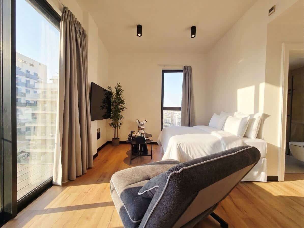 1 bedroom, desk, iron/ironing board, travel cot