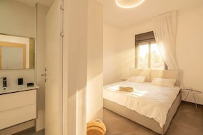 2 bedrooms, iron/ironing board, travel crib, WiFi