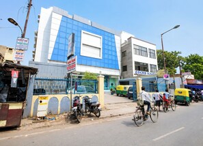 Exterior - Hotel V International Inn Agra (Agra)