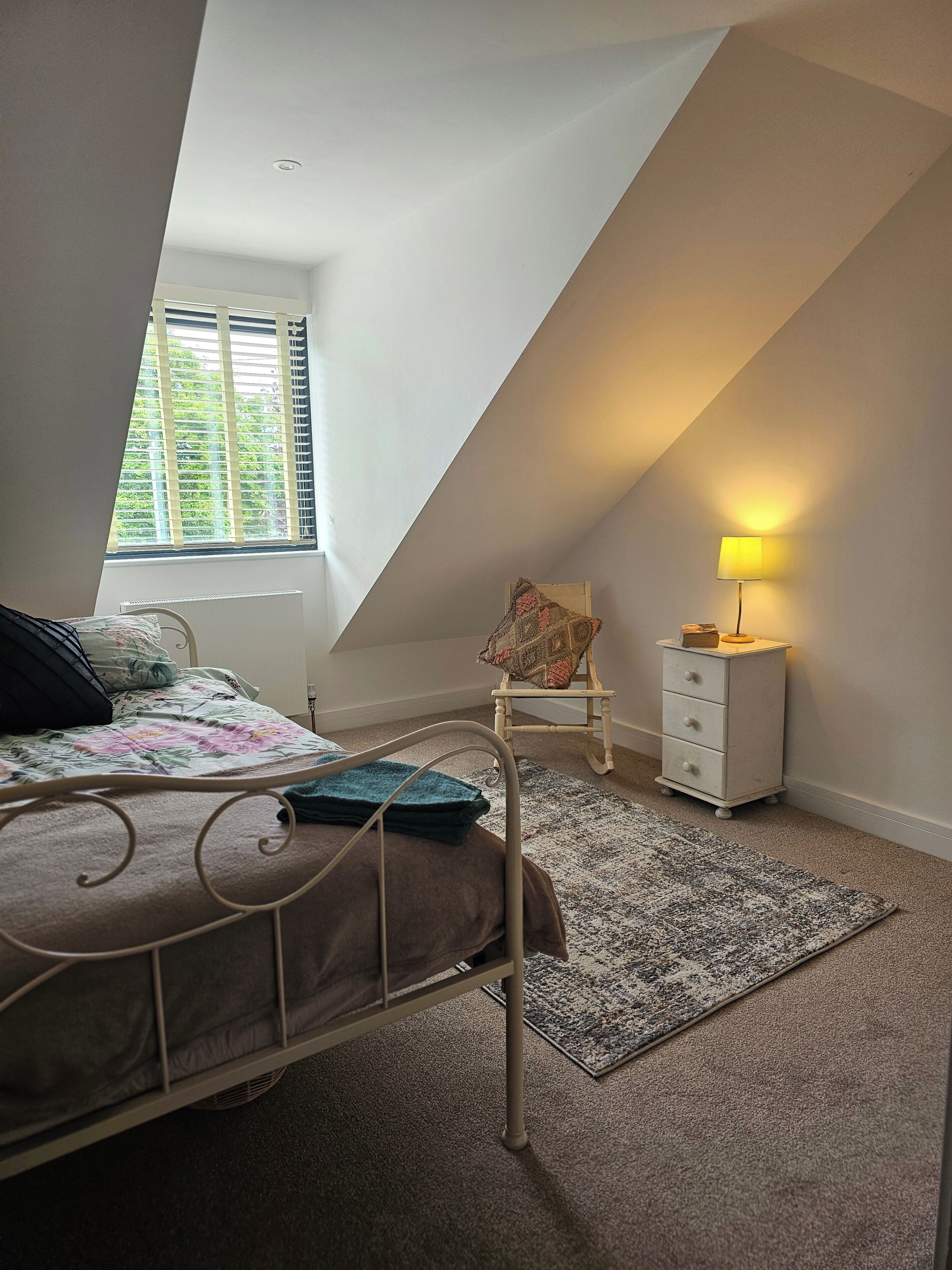 5 Schlafzimmer, Bügeleisen/Bügelbrett, kostenloses WLAN, Bettwäsche