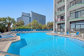 Pool - Pool View 1st Floor Room | King Bed | Kitchen | Dog Friendly (Myrtle Beach)