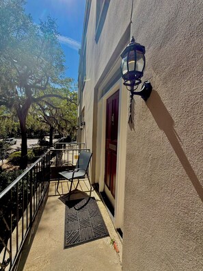 Terrace/patio - Delightful 2Bed/2.5 Bath condo in Historic Downtown Savannah on Forsyth Park (Savannah)