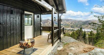 Chalet de montagne avec vue panoramique sur la forêt de Kvam