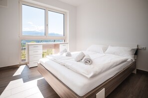 4 bedrooms, WiFi (free), bed sheets - Panorama Apartment Bonell I 744A (Caldaro sulla strada del vino)
