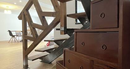 Maison de ville , spacieuseet fraîchement rénovée