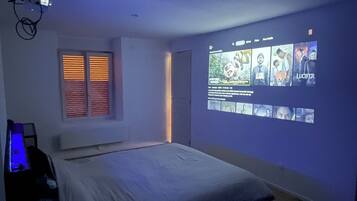 4 bedrooms, WiFi, bed sheets