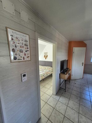 1 soverom, reiseseng for barn, wi-fi (inkludert) og sengetøy