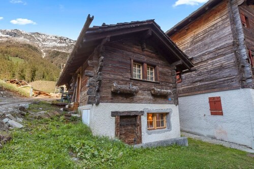 Lovely studio in the basement of an authentic chalet
