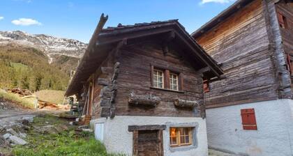 Lovely studio in the basement of an authentic chalet