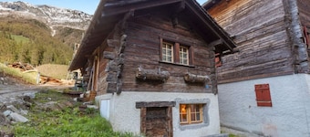 Lovely studio in the basement of an authentic chalet