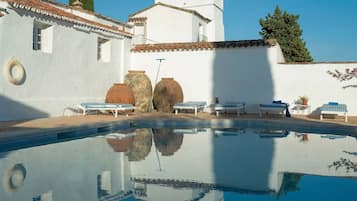 House | 12 bedrooms, Internet