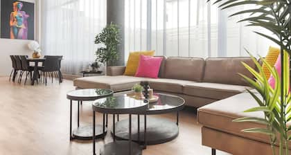 Loft 21 - Stylish Five Bedroom Apartment