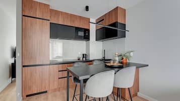 Comfort Apartment, Balcony | Private kitchen