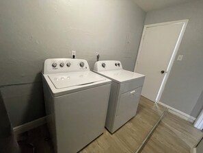 Interior - Charming 3BR Home deal for Extended Stays & Families Near the WEC (Ocala)