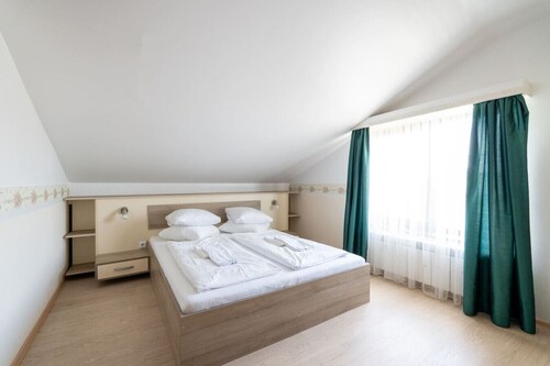 FarawayHomes Aparthotel Vienna Airport #6