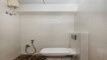 Comfort Double Room, City View | Bathroom | Shower, towels, toilet paper