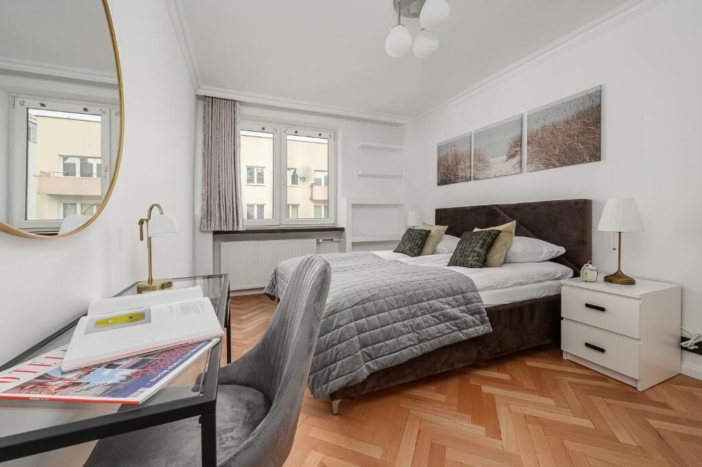 Classic Apartment, Balcony, City View | Iron/ironing board, WiFi (free)
