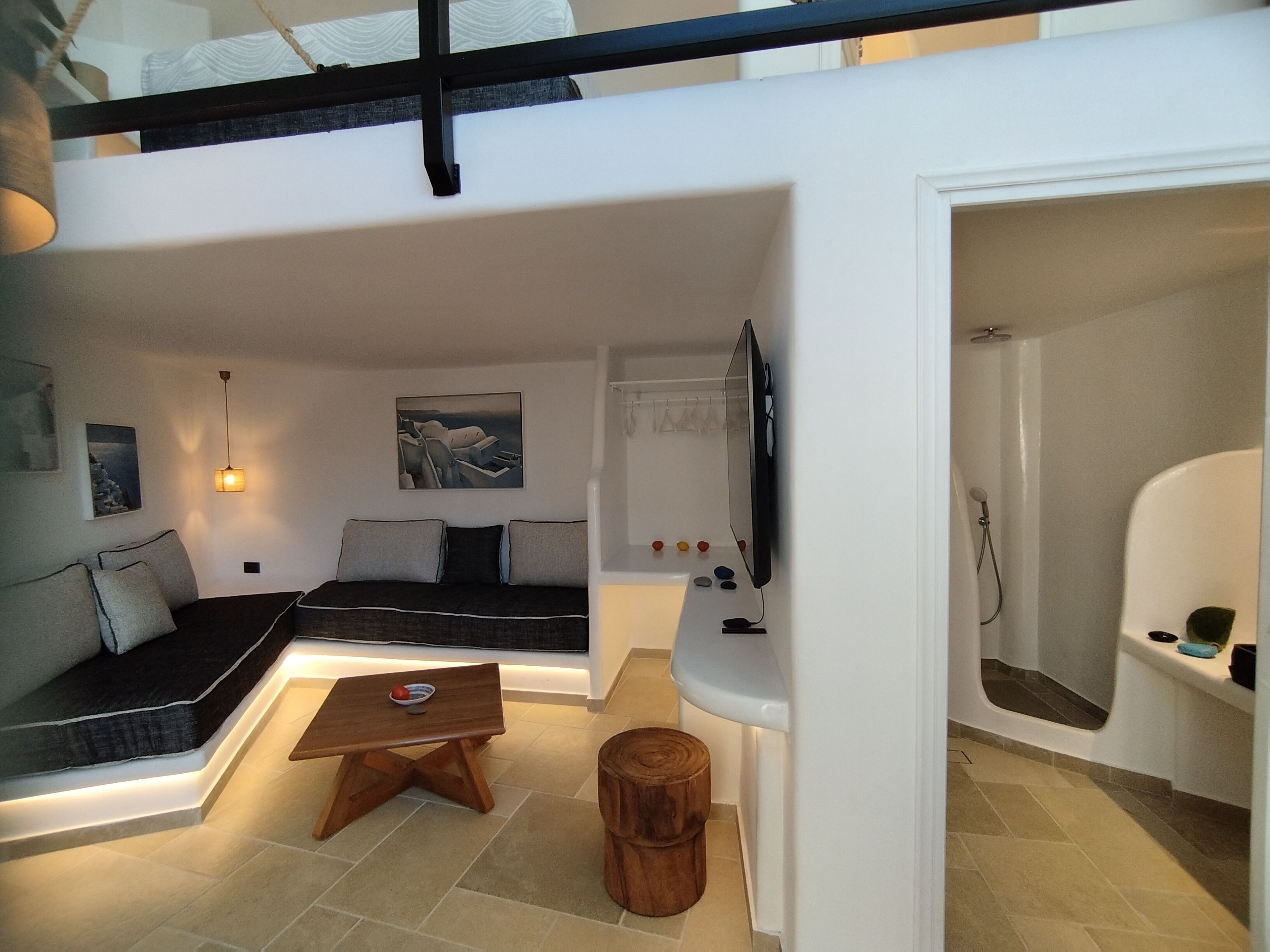 Deluxe Loft, Sea View | Desk, free WiFi