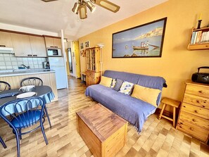 Living area - Apartment sea view & pool - 4 guests (Bormes-les-Mimosas)