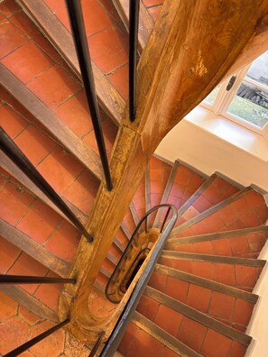 Interior - Vrbo Property (Paris)