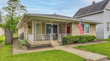 House (2 Bedrooms) | Front of property