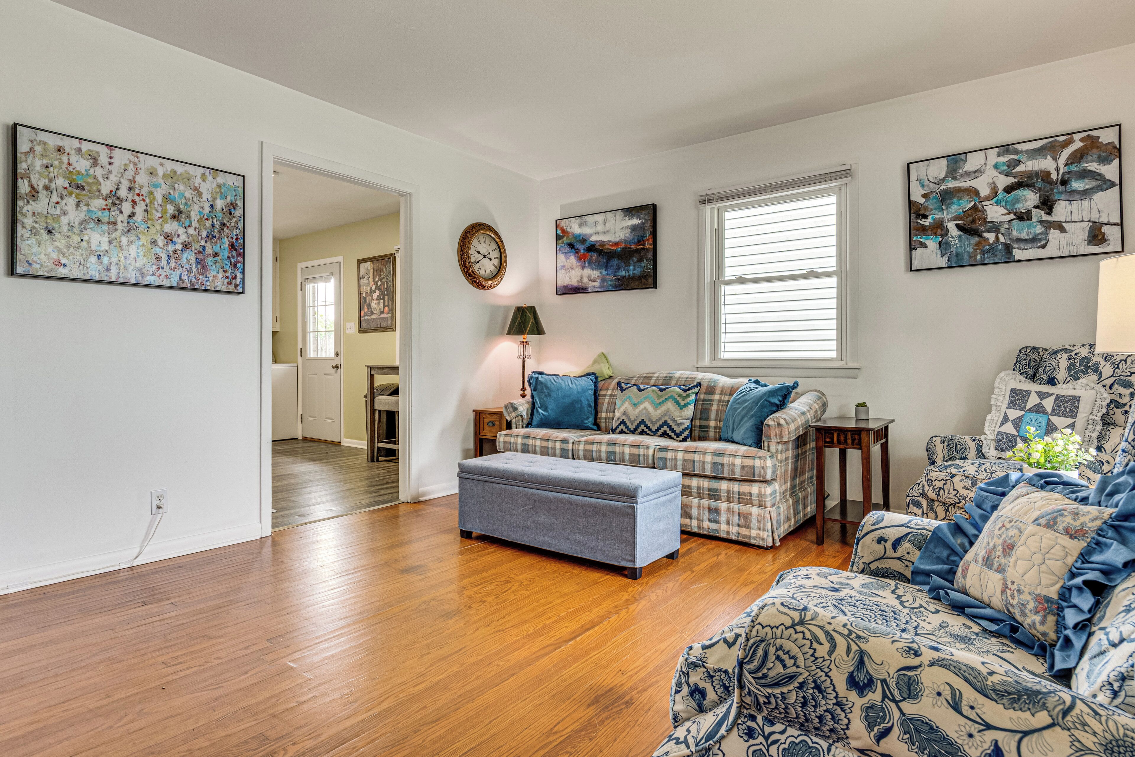 House (2 Bedrooms) | Interior