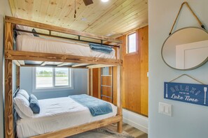 Interior - Walk to Beach & Bear Lake! Family-friendly Getaway (Garden City)