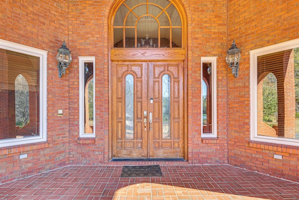 Interior - Stocked Pond! 33-acre Lagrange Estate w/ 2 Units (LaGrange)