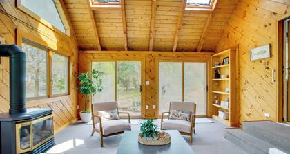 3 Mi to Nauset Beach! Family Home w/ Private Yard