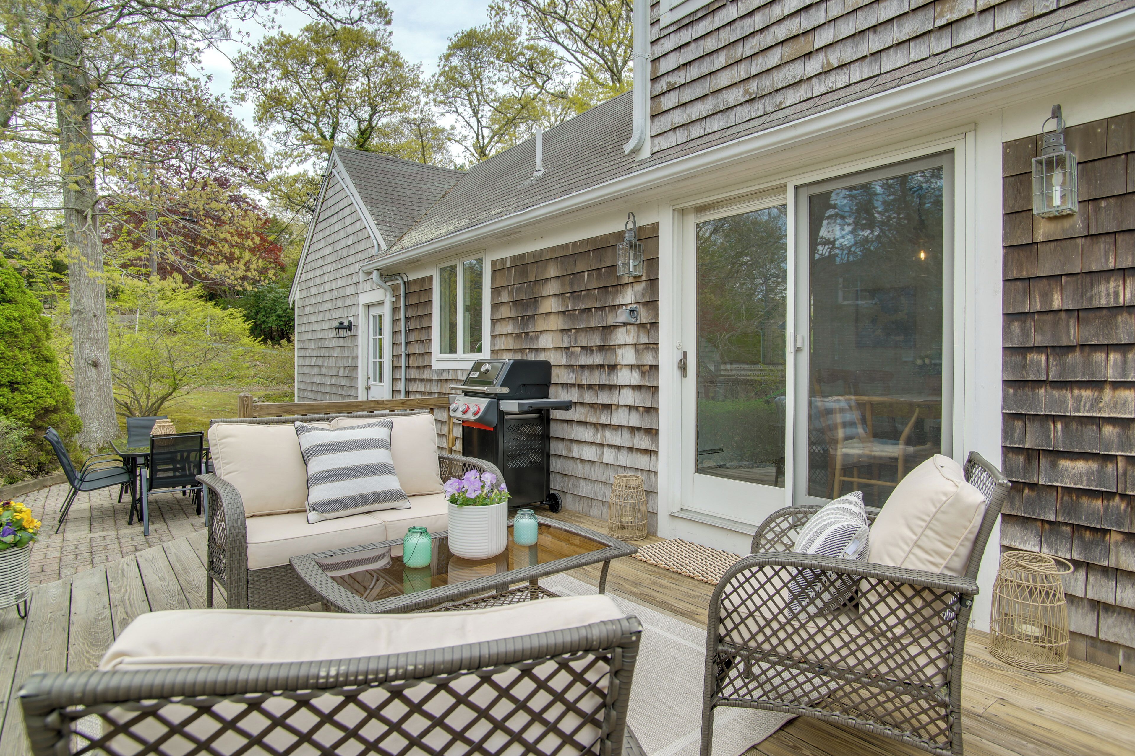 House (4 Bedrooms) | Front of property