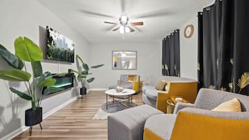 Rumah (4 Bedrooms) | Bagian depan properti