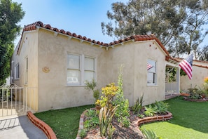 Apartment (1 Bedroom) | Interior - Walk to La Mesa Village: Apt w/ Private Patio (La Mesa)