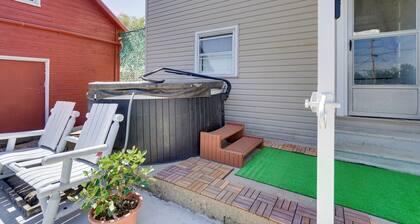 Family Farmside Getaway w/ Hot Tub in Fairplay!