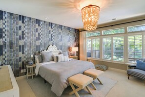 Interior - 6 Mi to Dtwn Chico! Luxe Art-filled Oasis w/ Patio (Chico)