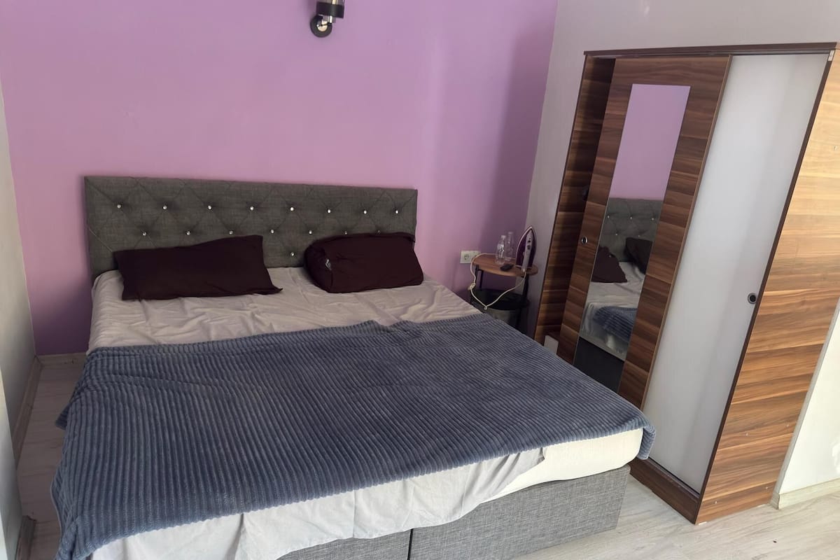 Ropa de cama de alta calidad, cubrecamas y colchones con pillow-top 