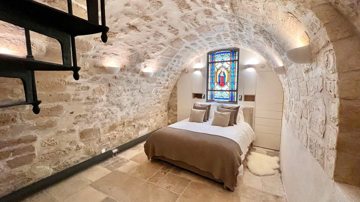 2 Schlafzimmer, Schreibtisch, Bügeleisen/Bügelbrett, Reisekinderbett