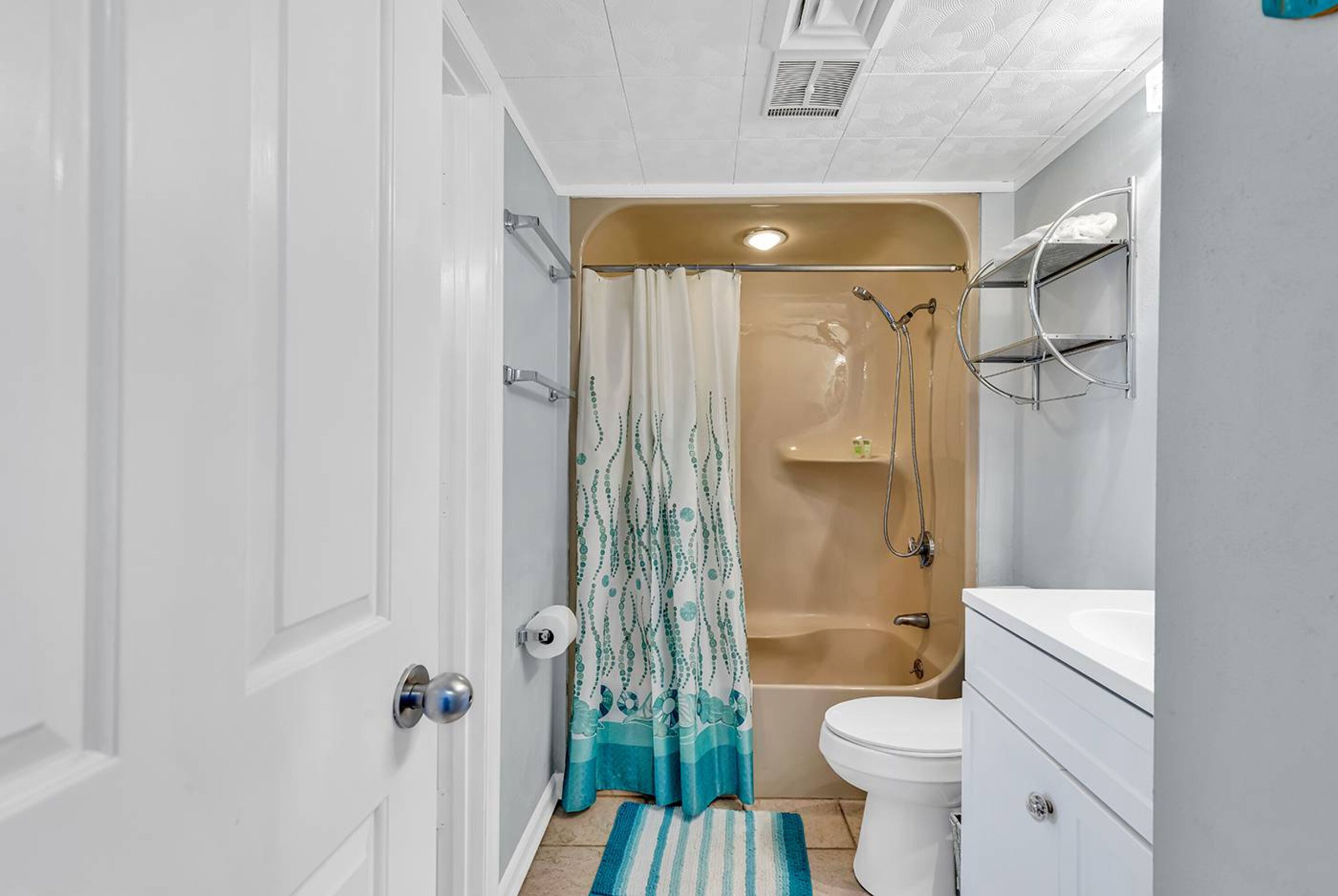 Signature Condo, 1 Bedroom, Ocean View, Oceanfront | Bathroom