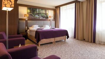 Privilege, Room, 2 Single Beds, Connecting Rooms | Free WiFi