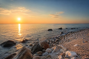 On the beach - Leolia Nautical Resort Kala Nera - Handwritten Collection (South Pelion)