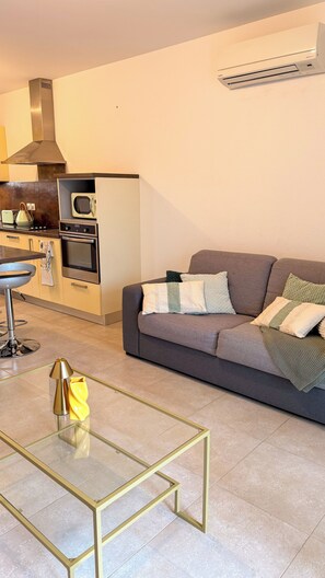 Living area - Vrbo Property (San-Nicolao)